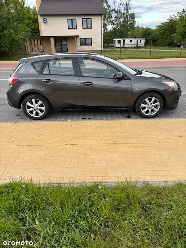 Mazda 3 - 9