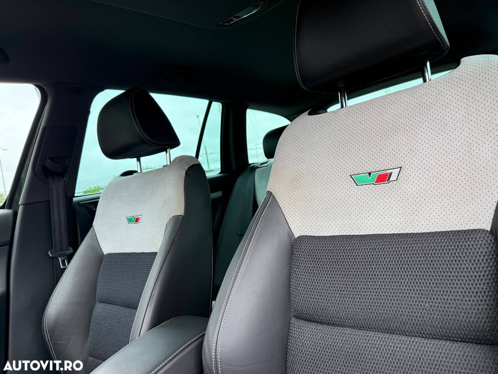 Skoda Octavia 2.0 FSI Turbo RS - 8