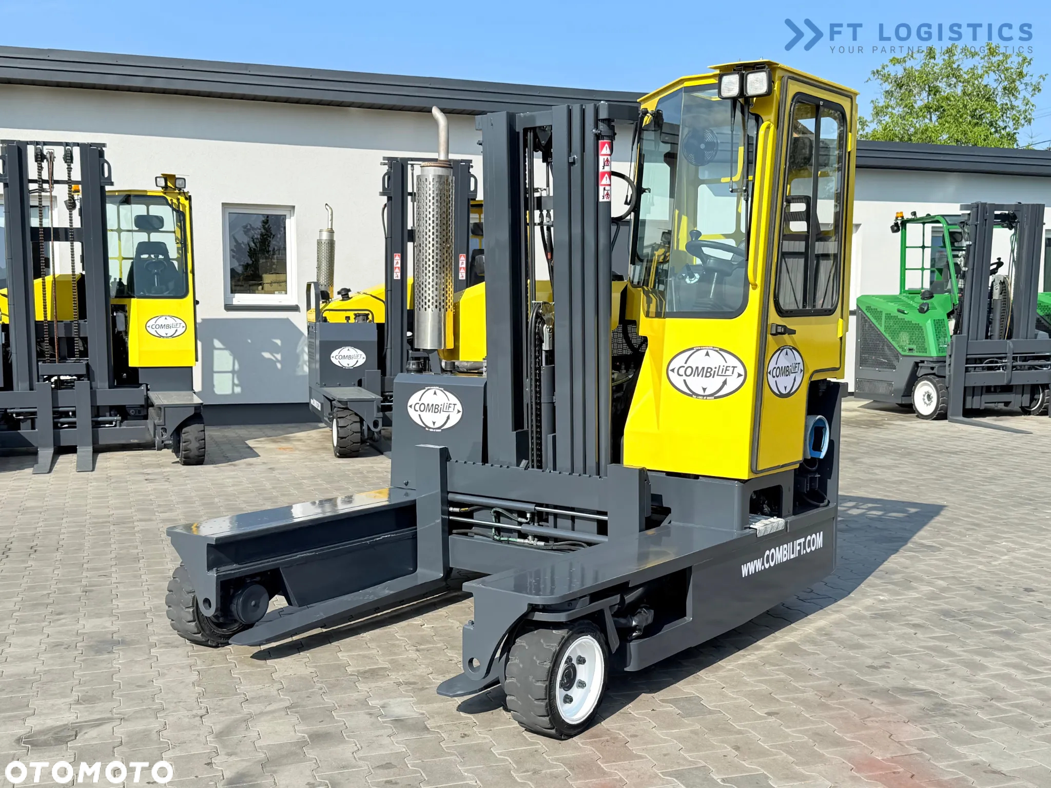 Combilift C3000 / GAS / TRIPLEX - 4900MM / JEDYNE 1537 MTH / POZYCJONER WIDEŁ / KABINA / JAK NOWY - 2