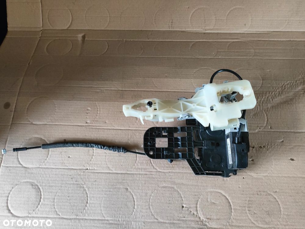 KIA VENGA 09- ZAMEK DRZWI LEWY PRZÓD 6-PIN - 6