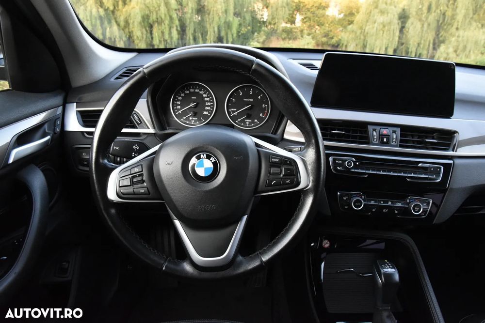 BMW X1 xDrive18d Aut. Sport Line - 12