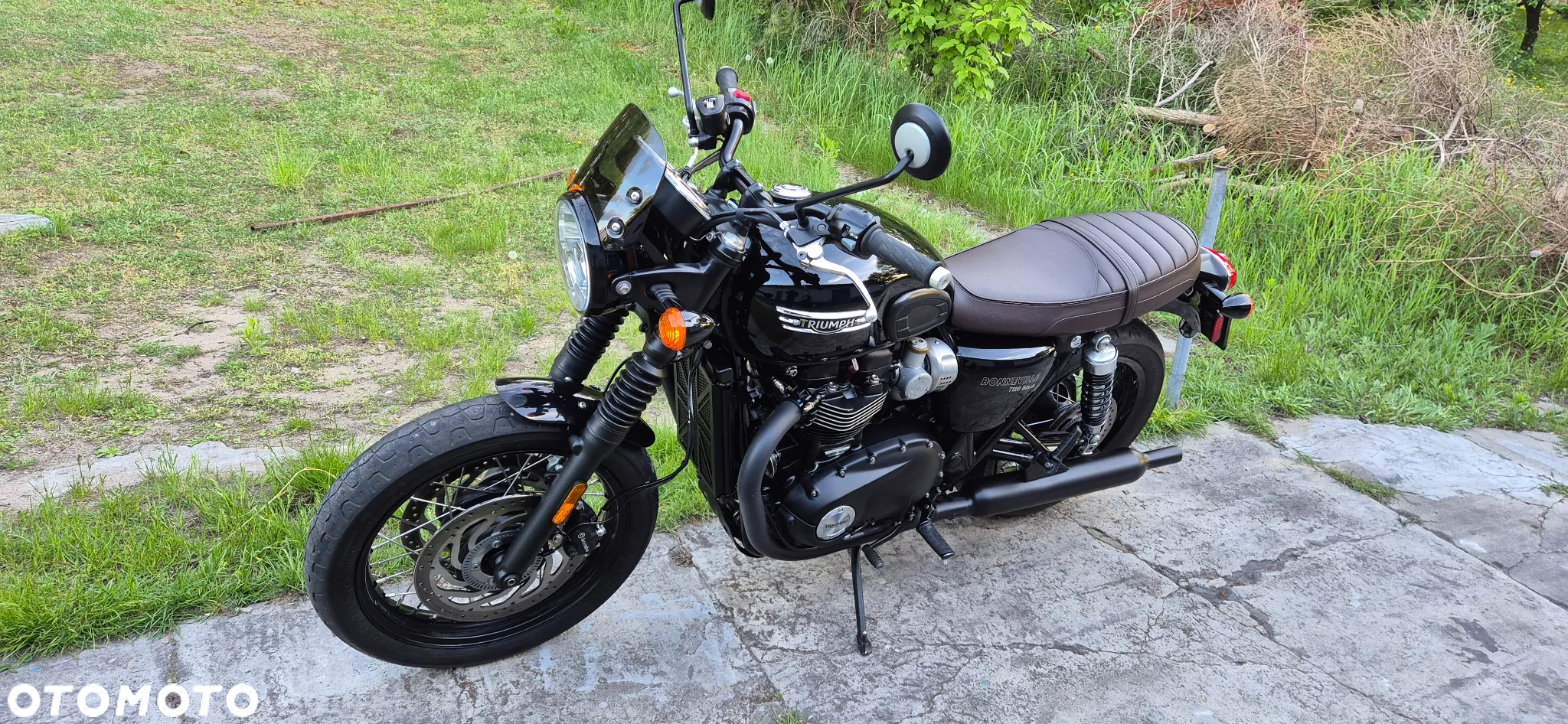 Triumph Bonneville - 19