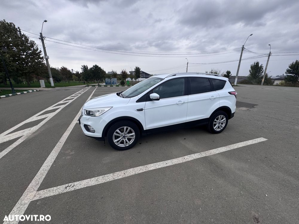 Ford Kuga 1.5 TDCi 2WD Trend - 2