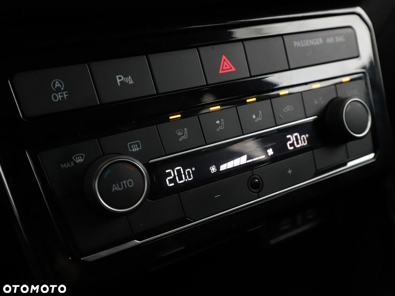 Volkswagen T-Cross 1.0 TSI OPF DSG R-Line - 26