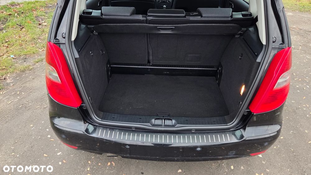 Mercedes-Benz Klasa A 160 Autotronic - 26