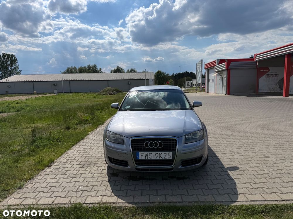 Audi A3 Sportback - 1