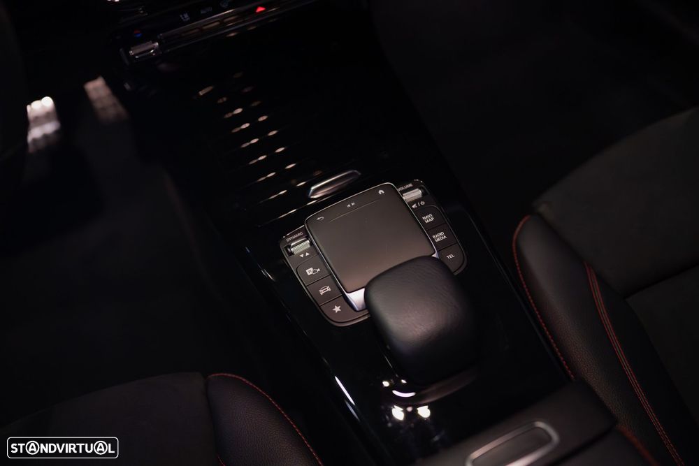 Mercedes-Benz A 180 d AMG Line Aut. - 25