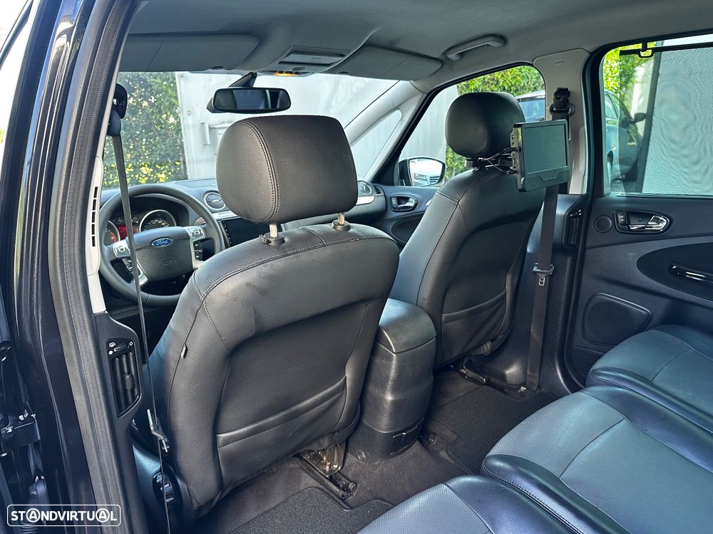 Ford S-Max 2.0 TDCi Titanium 7L - 15