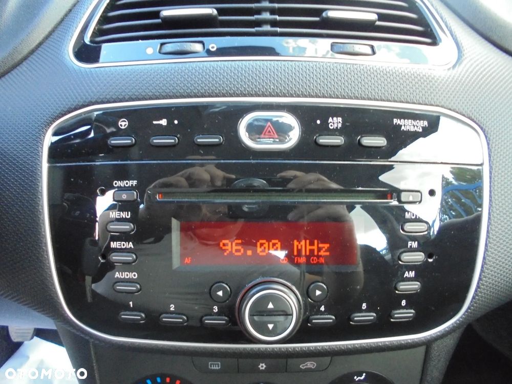 Fiat Punto 1.2 Fresh - 19