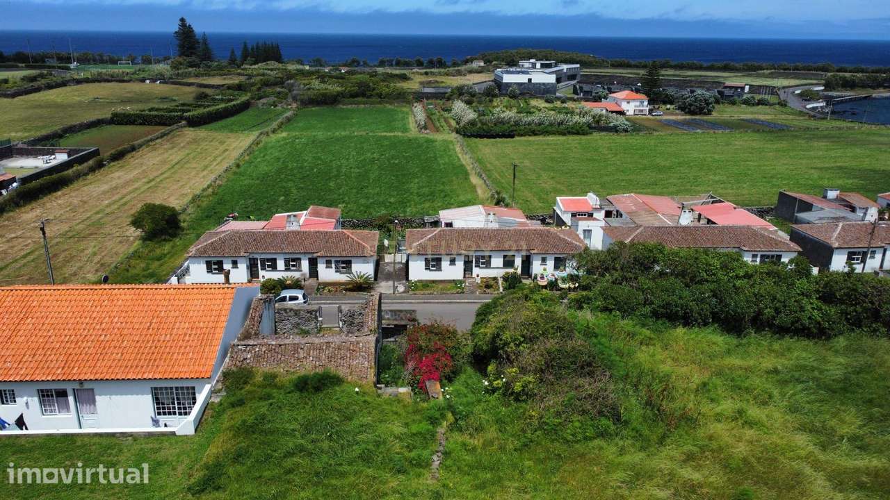 Ruina à Venda em Santa Cruz da Graciosa com Vista Mar - Grande imagem: 2/5