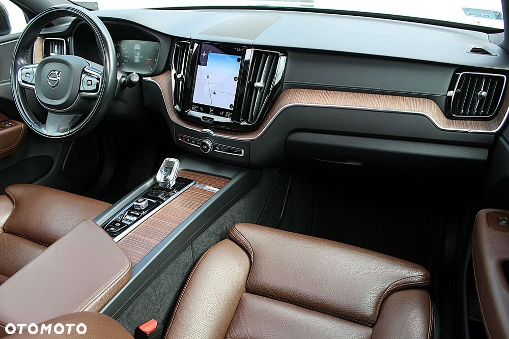Volvo XC 60 B5 D AWD Geartronic Inscription - 40