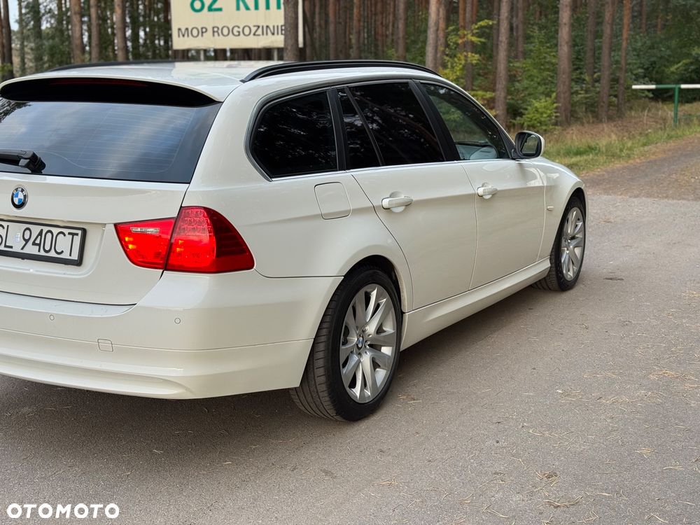 BMW Seria 3 318d DPF Touring Edition Sport - 6
