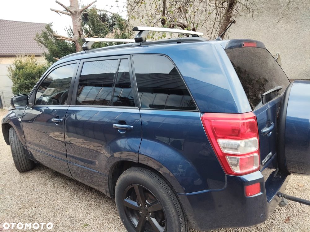 Suzuki Grand Vitara 2.0 - 3