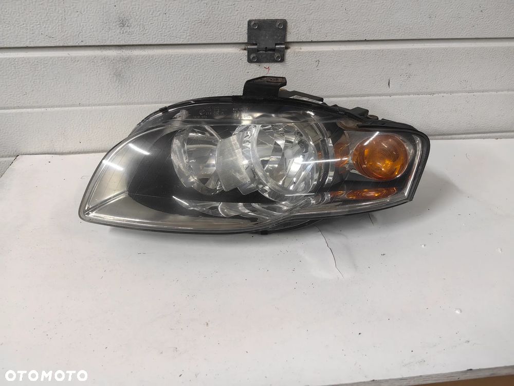 Audi A4 B7 Lampa przednia lewa - 1
