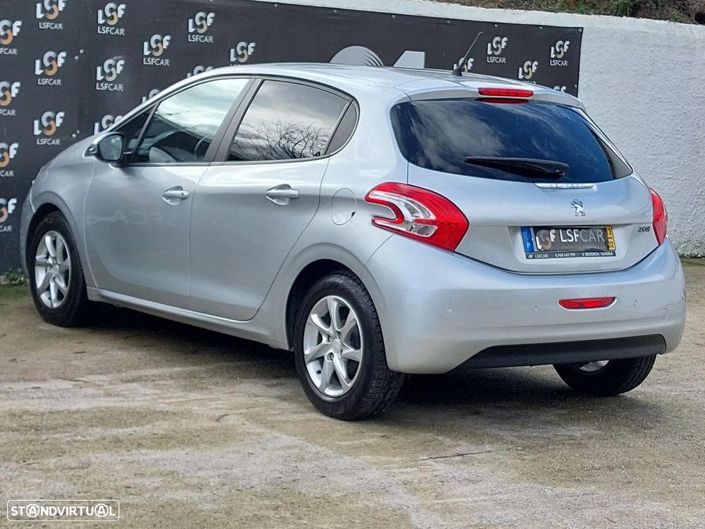 Peugeot 208 1.4 HDi Active - 5