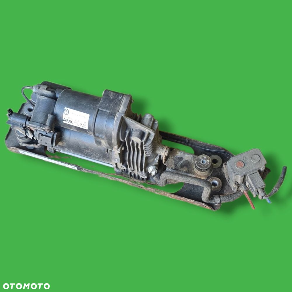 KOMPRESOR SPRĘŻARKA NIVO NIWO PNEUMATYCZNE ZAWIESZENIE BMW 5 E61 KOMBI TOURING - 1