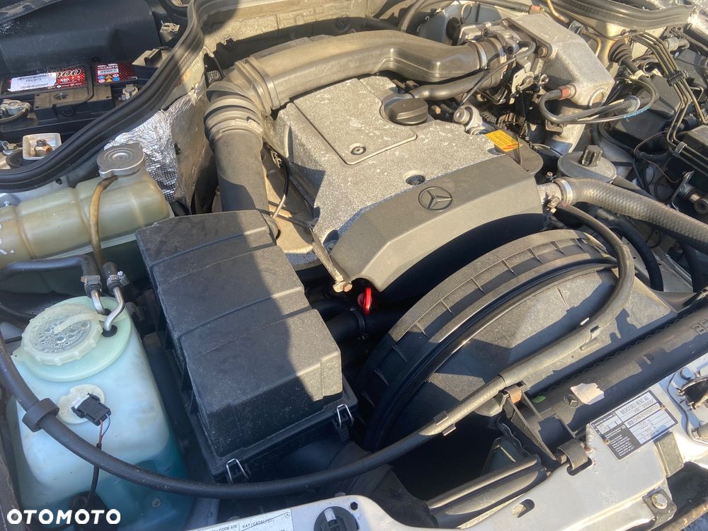 Mercedes-Benz W124 (1984-1993) - 27