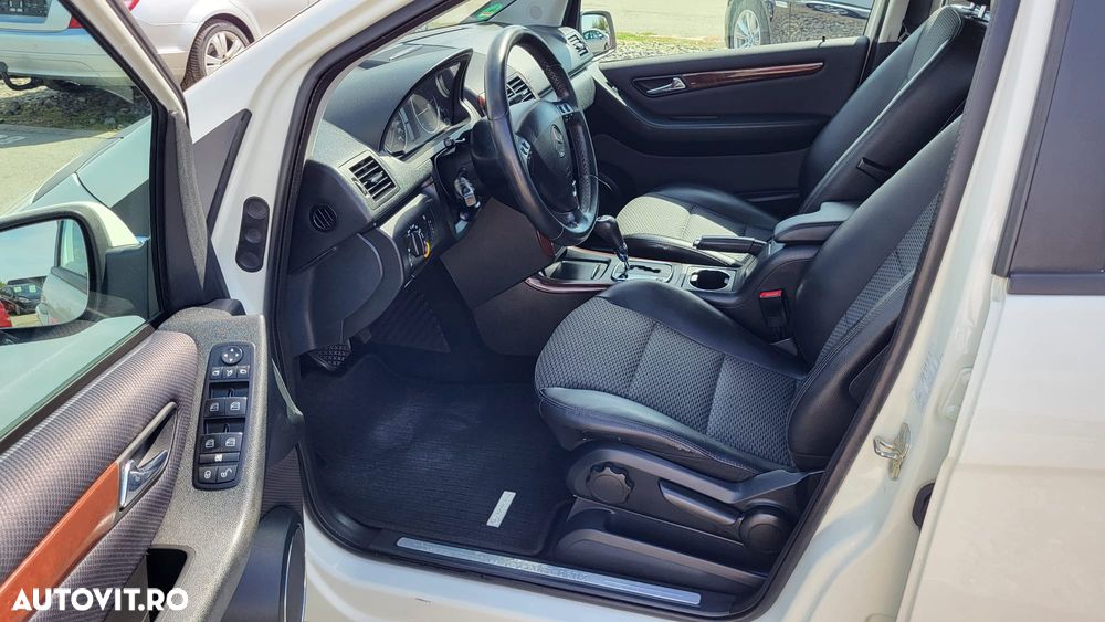 MERCEDES-BENZ A-Class 2012 — imagine 5