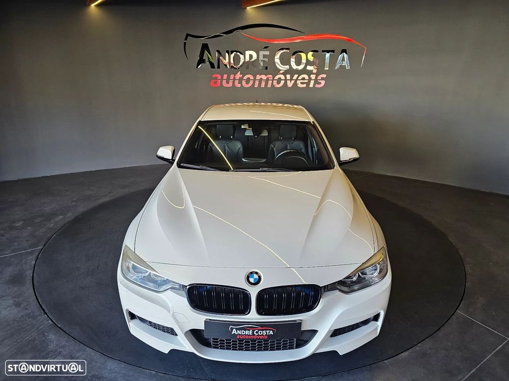 BMW 320 d Pack M - 12