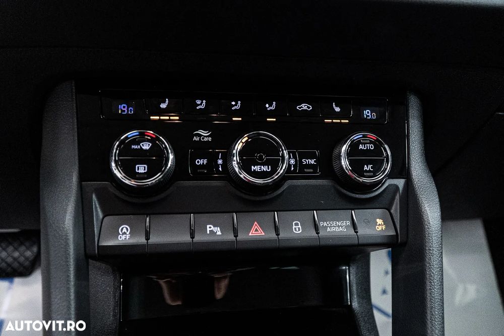 Skoda Karoq 1.0 TSI DSG Style - 11
