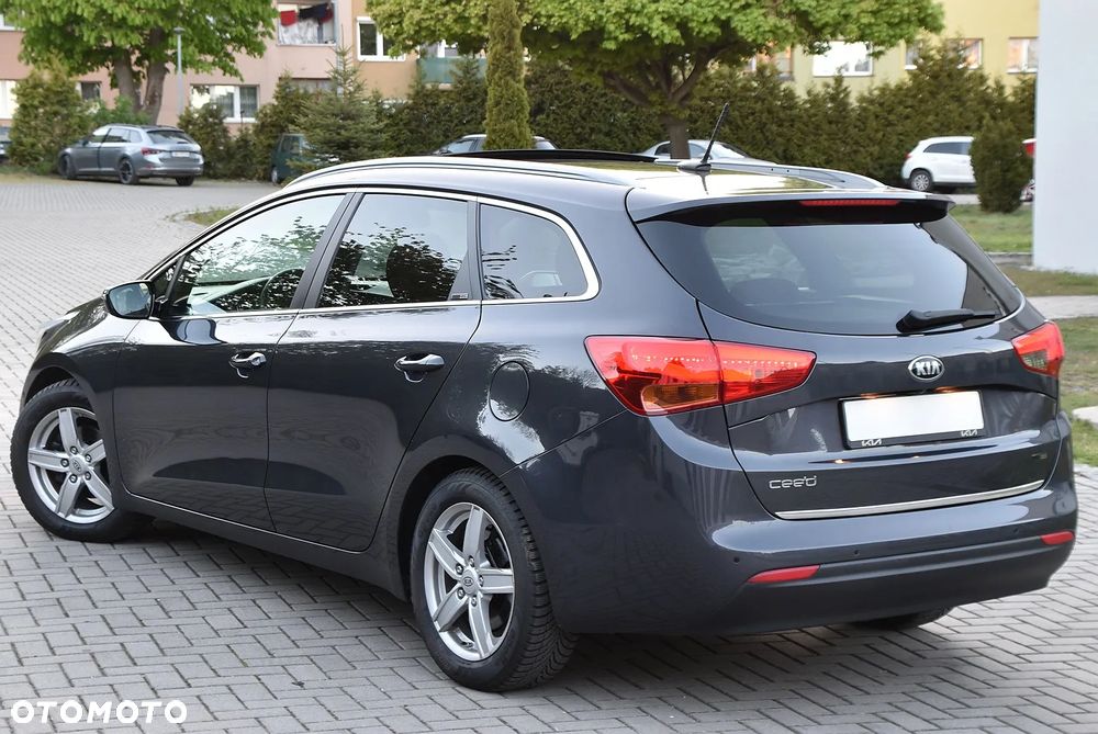 Kia Ceed 1.6 GDI DCT Platinum Edition - 5