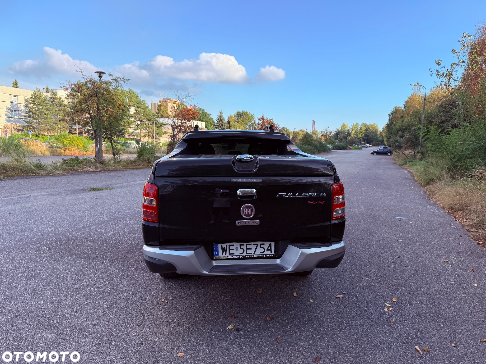 Fiat Fullback 2.4 MJ DC LX Gold + - 8