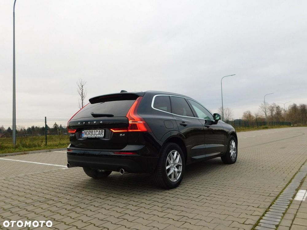 Volvo XC 60 B4 D Momentum Pro - 5