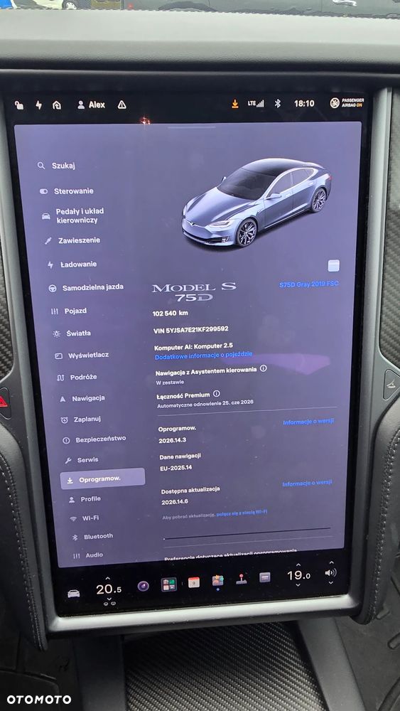 Tesla Model S - 21