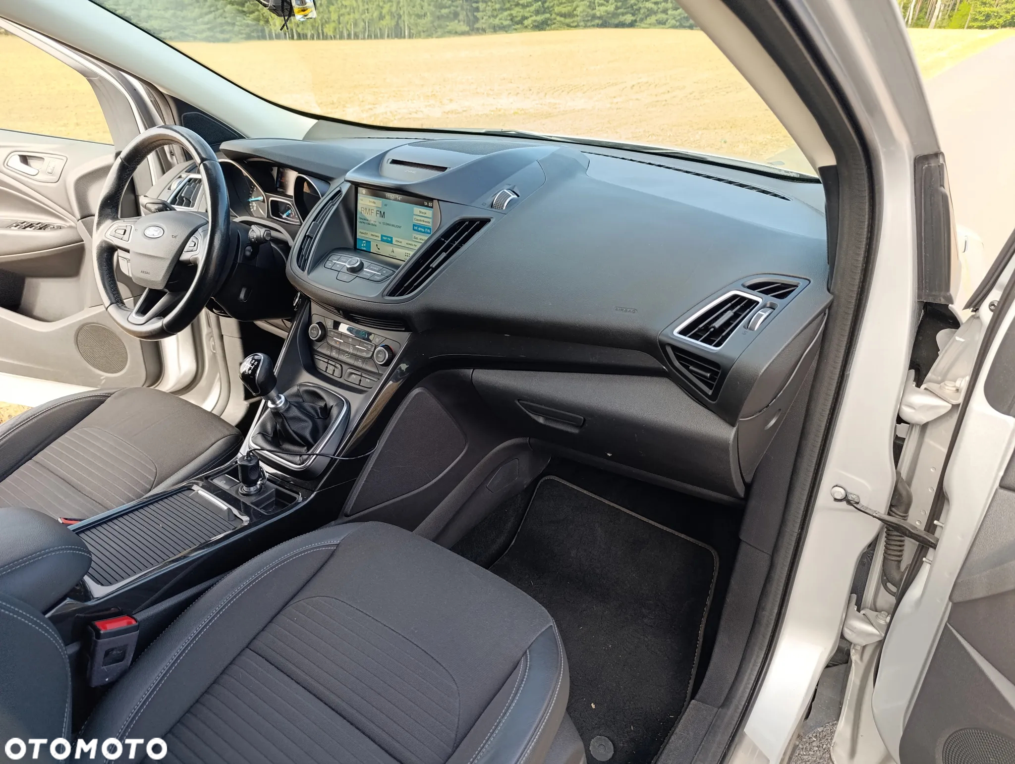 Ford Kuga - 16