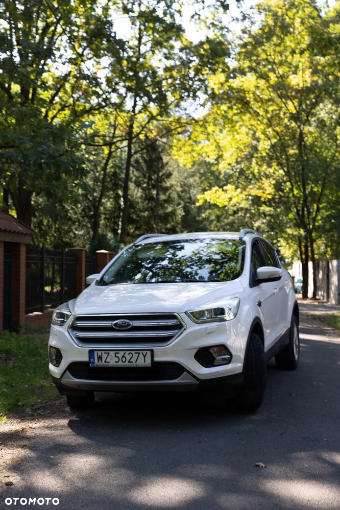 Ford Kuga 1.5 EcoBoost FWD Titanium - 1