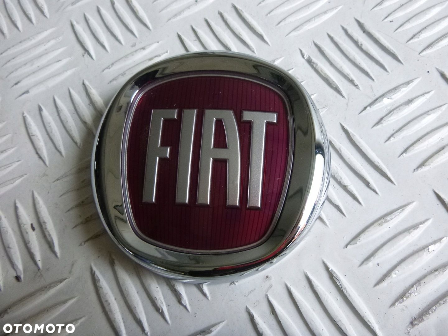 ZNACZEK LOGO FIAT 500 lift BRAVO CROMA GRILL 10cm - 2