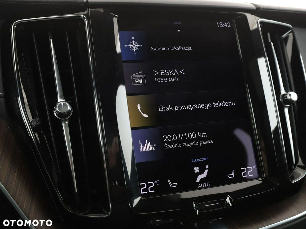 Volvo XC 60 T6 AWD Recharge Geartronic Inscription - 24
