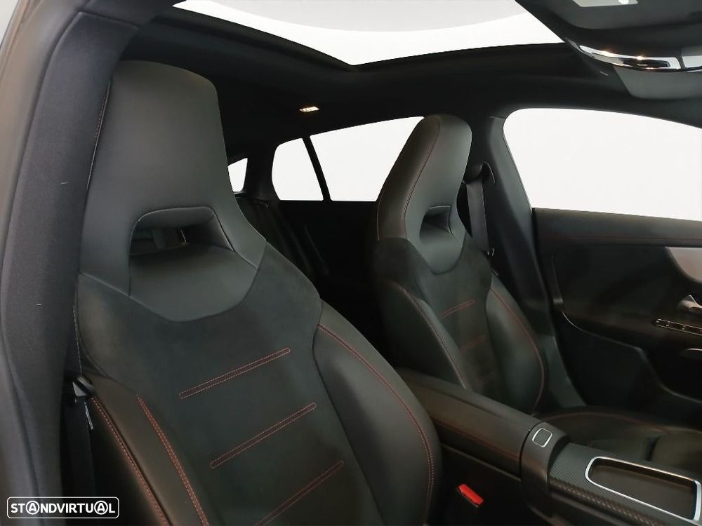 Mercedes-Benz CLA 180 - 12