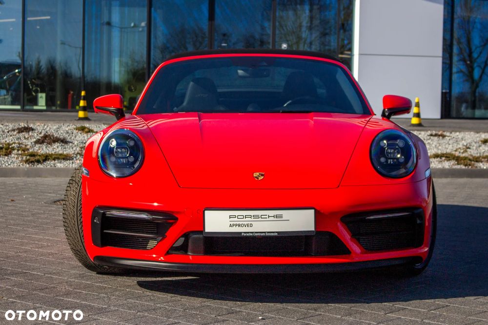 Porsche 911 Targa 4 GTS - 9