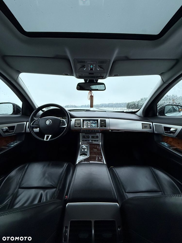 Jaguar XF 3.0 V6 D S Luxury - 6