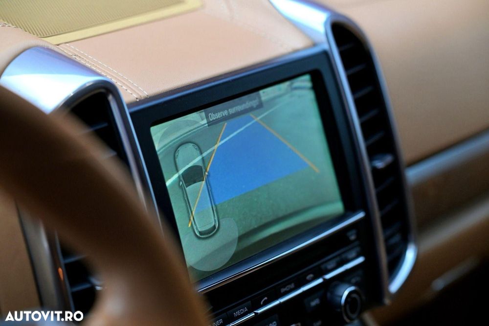 Porsche Cayenne - 20