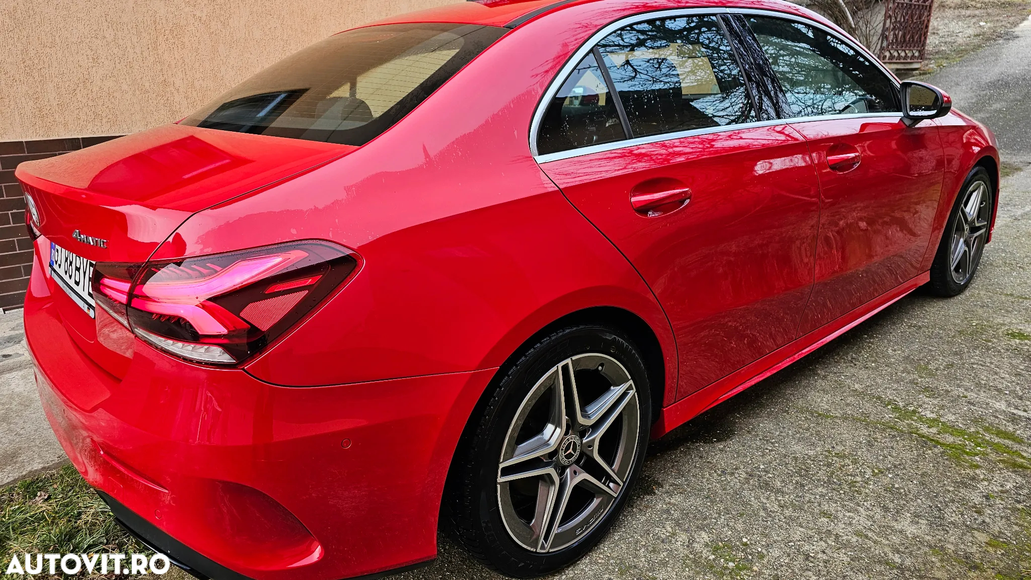 Mercedes-Benz A 220 4Matic 7G-DCT AMG Line - 10