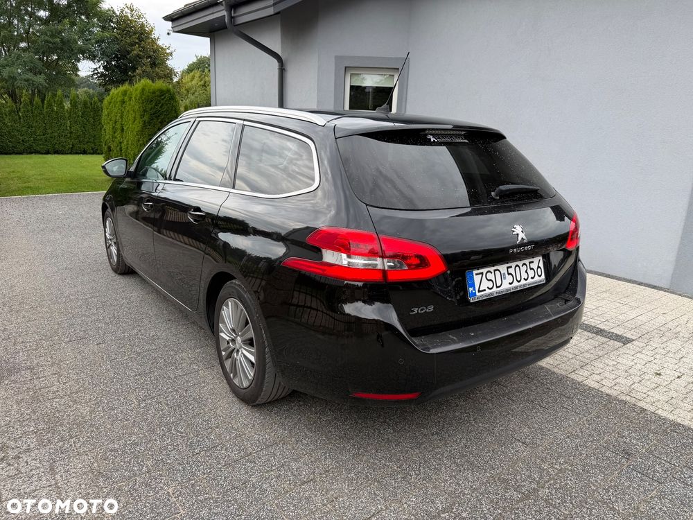 Peugeot 308 1.2 PureTech GPF Allure S&S - 4