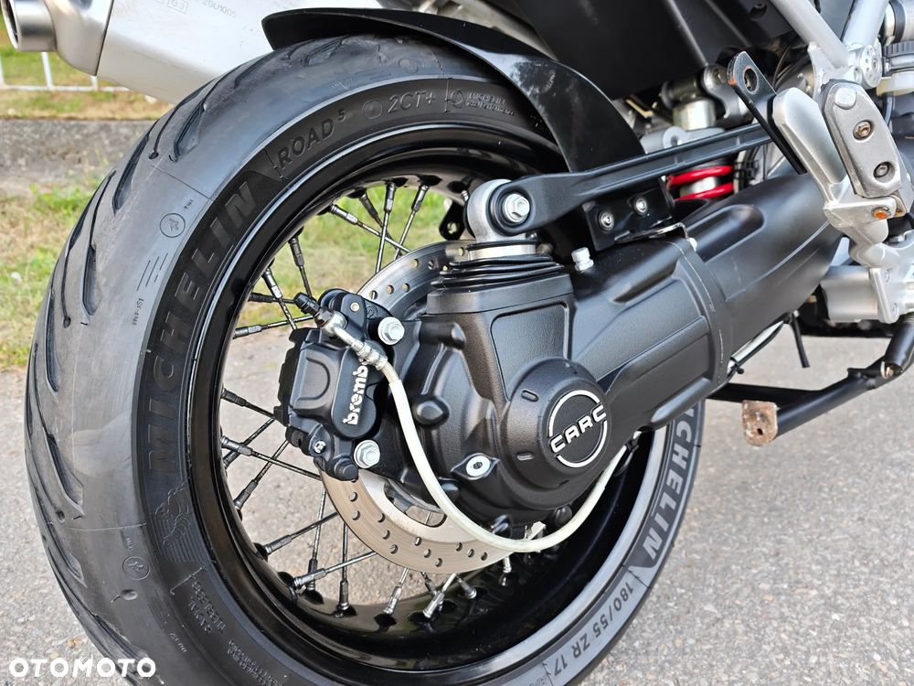 Moto Guzzi Stelvio - 6