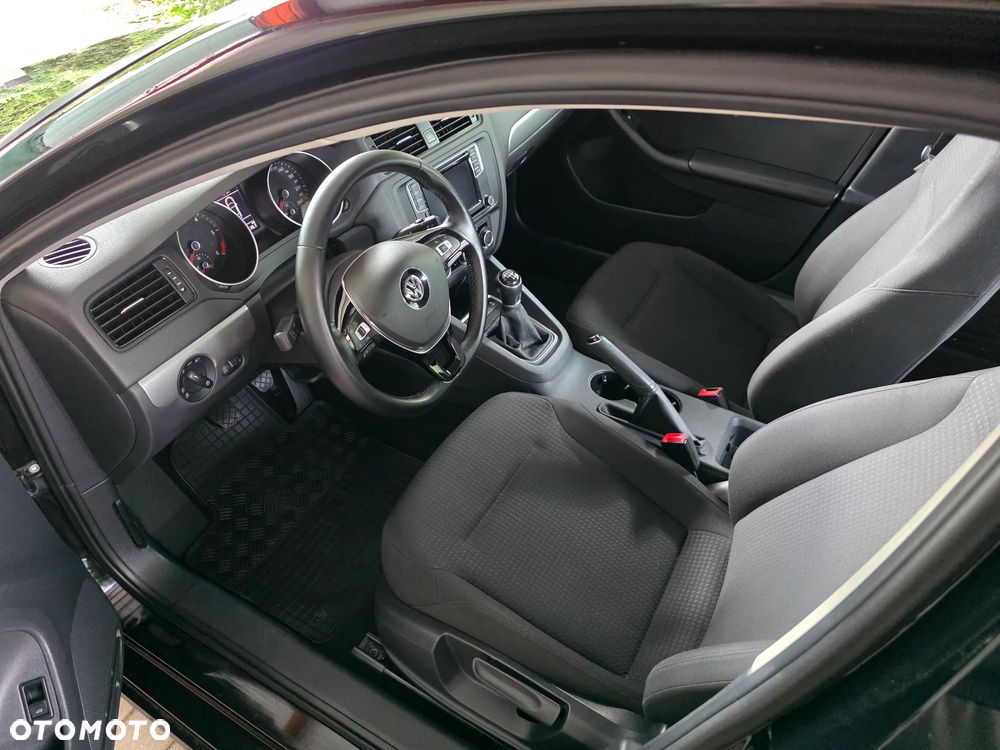Volkswagen Jetta 2.0 TDI DPF BMT Trendline - 5