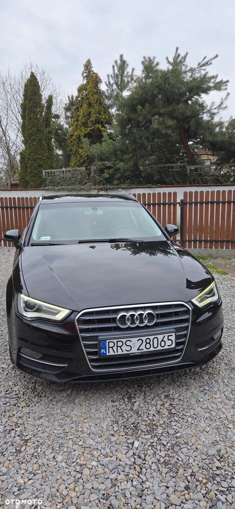 Audi A3 Sportback 2.0 TDI Ambiente - 2