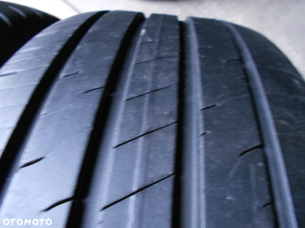 OPONY 205/55R16 GOODYEAR EFFICIENT GRIP PERFORMANCE 2 DOT 1122 8MM - 4