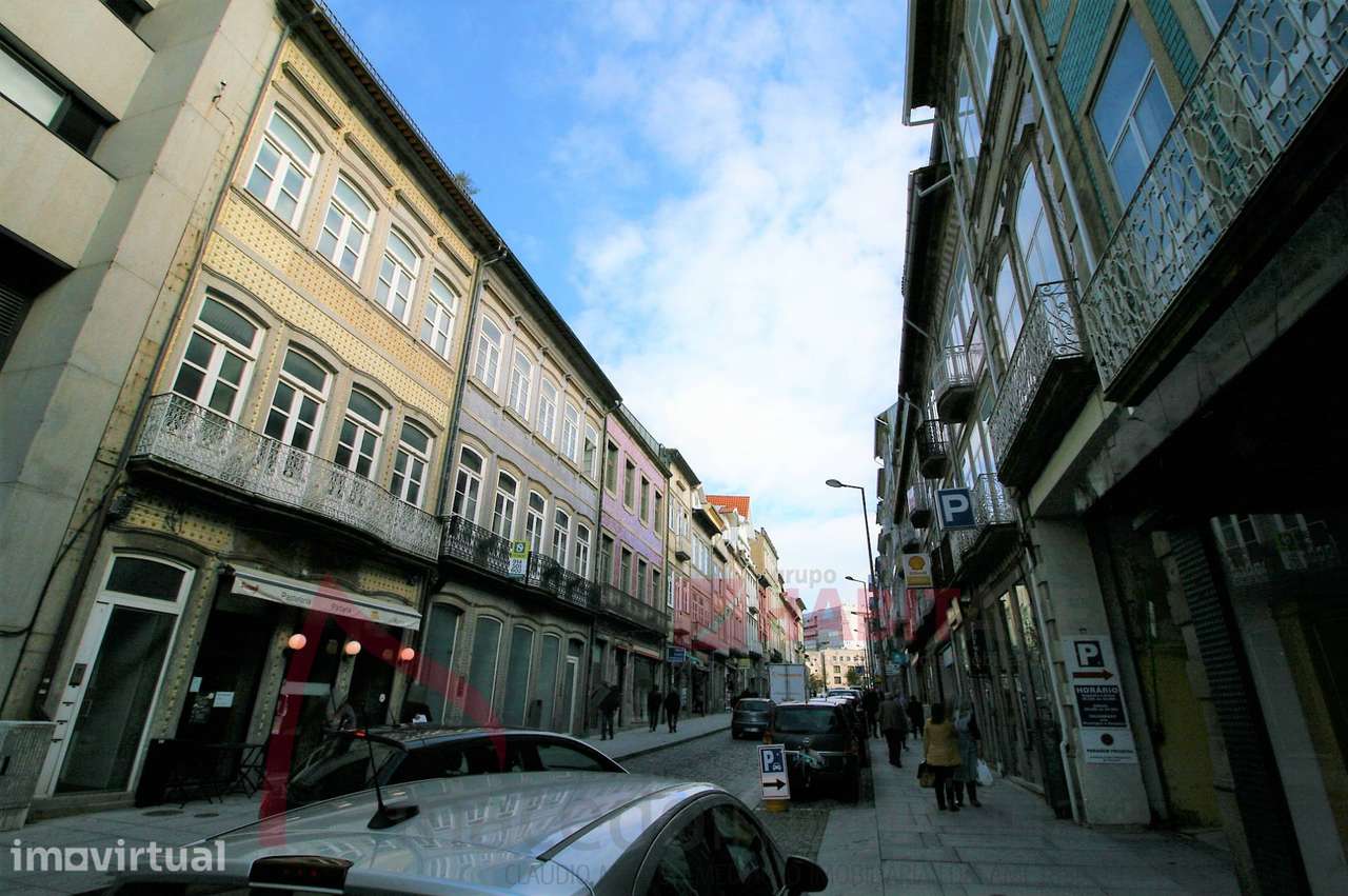Predio  para  restauro - Grande imagem: 2/3