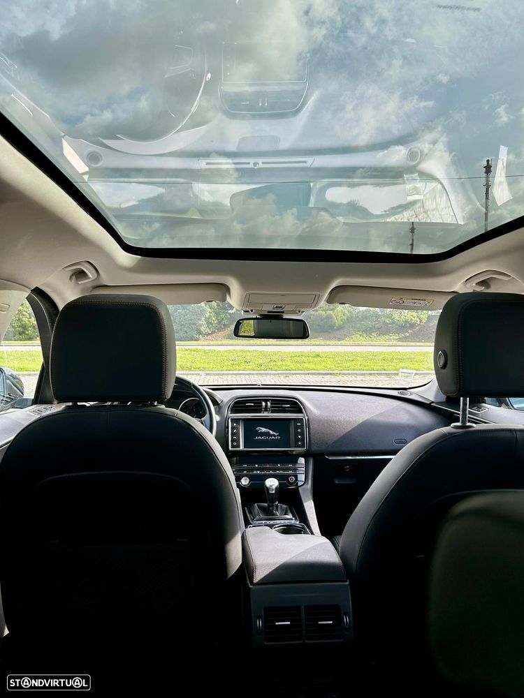 Jaguar F-Pace 2.0 i4D Portfolio - 5