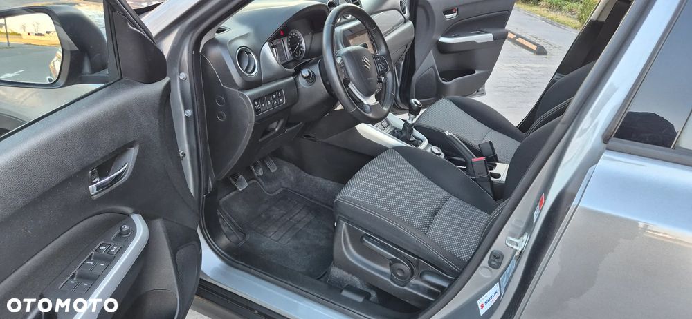 Suzuki Vitara 1.6 DDiS (4x4) Allgrip Comfort - 14