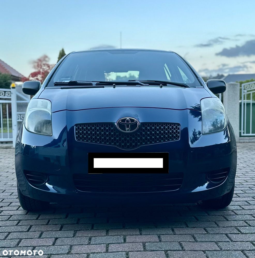 Toyota Yaris 2007 photo 2