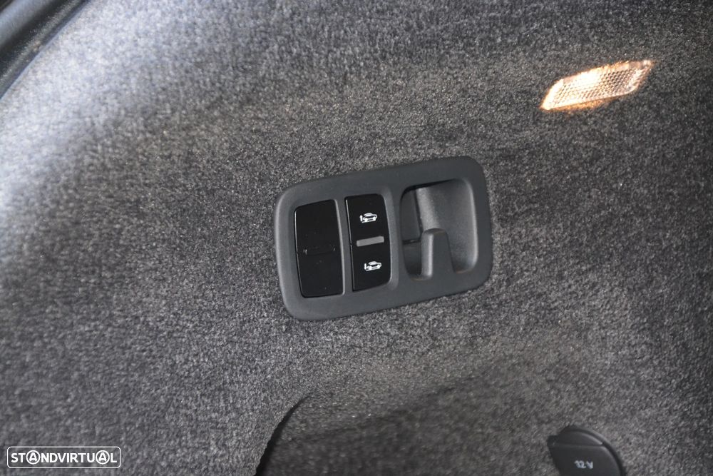 Bentley Bentayga Hybrid - 53