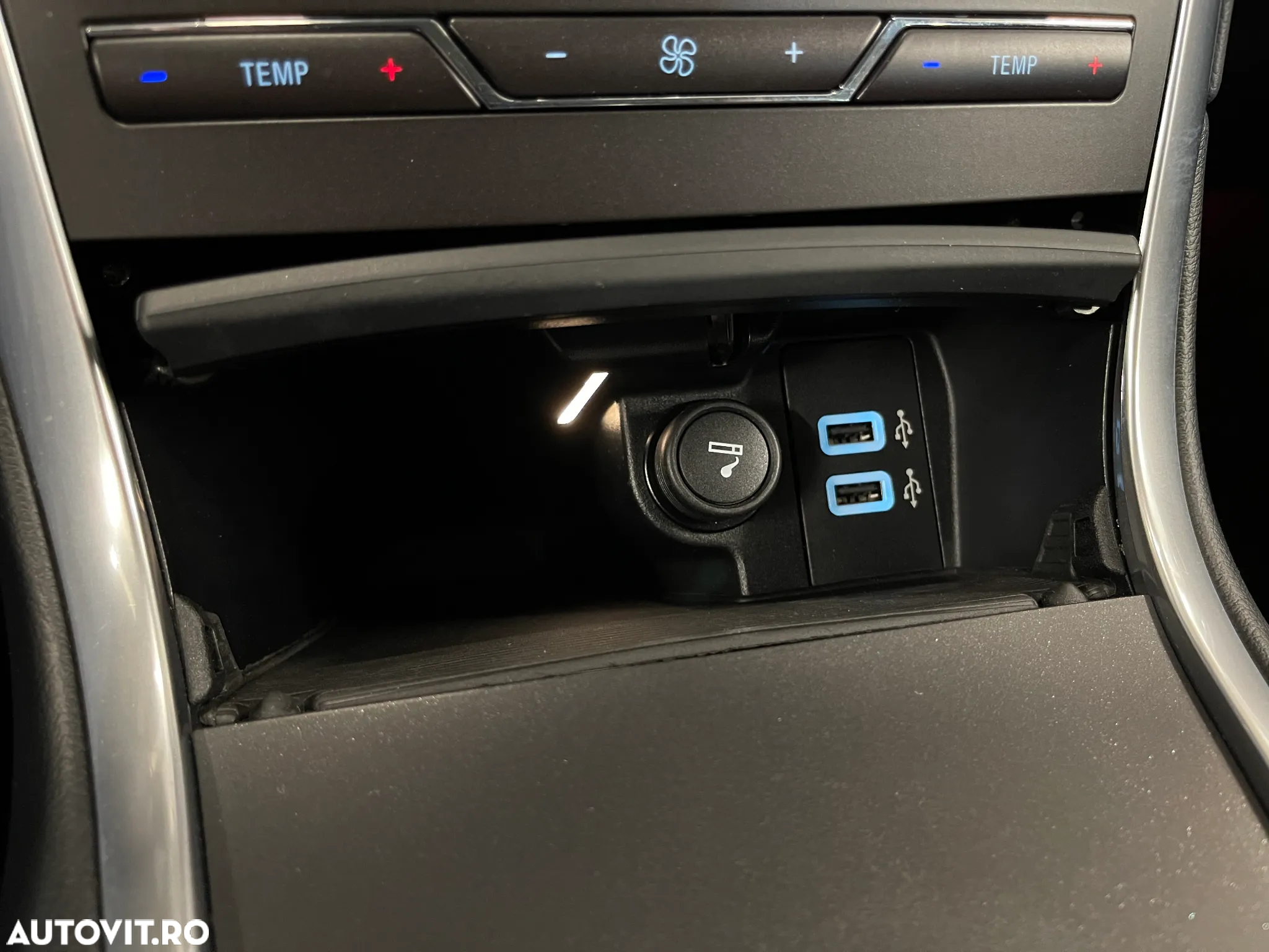 Ford S-Max 2.0 TDCi Powershift Titanium - 29