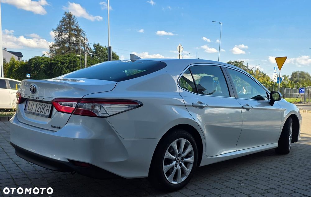 Toyota Camry 2019 photo 4