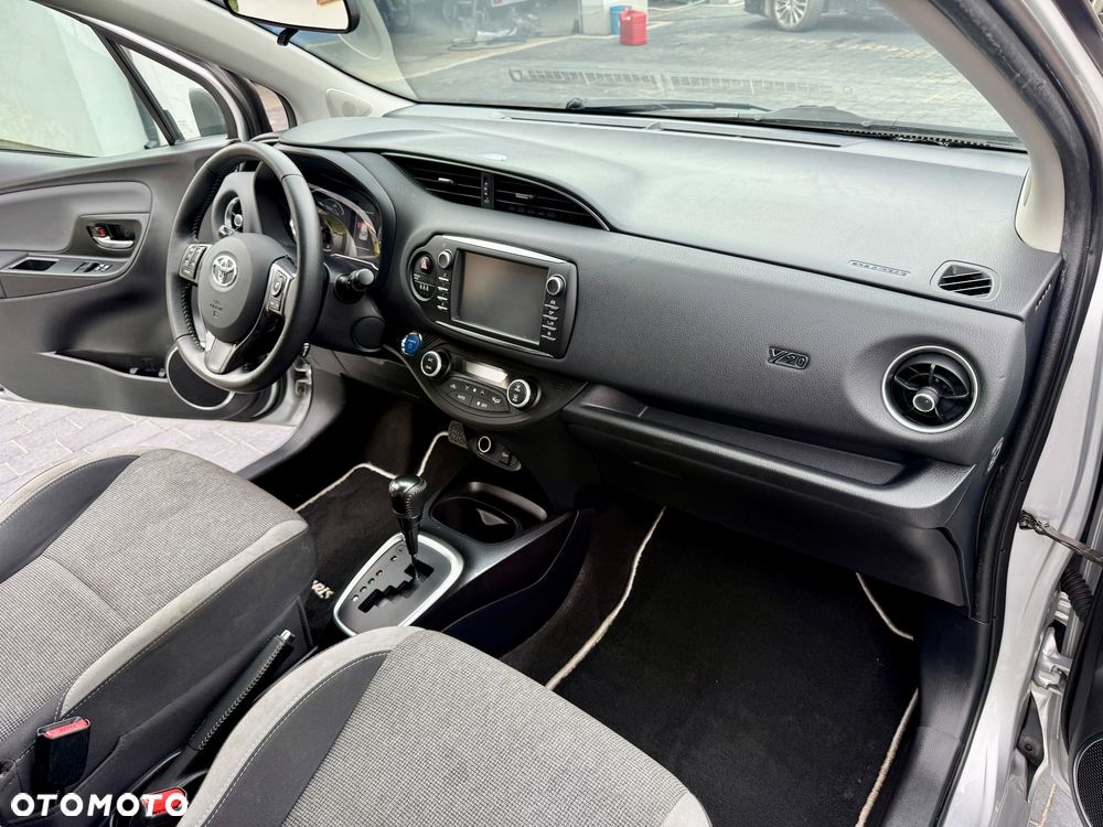 Toyota Yaris 1.5 VVT-i Y20 Club - 26